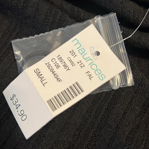 Beautiful Maurices knit top NWT - Picture 3 of 8